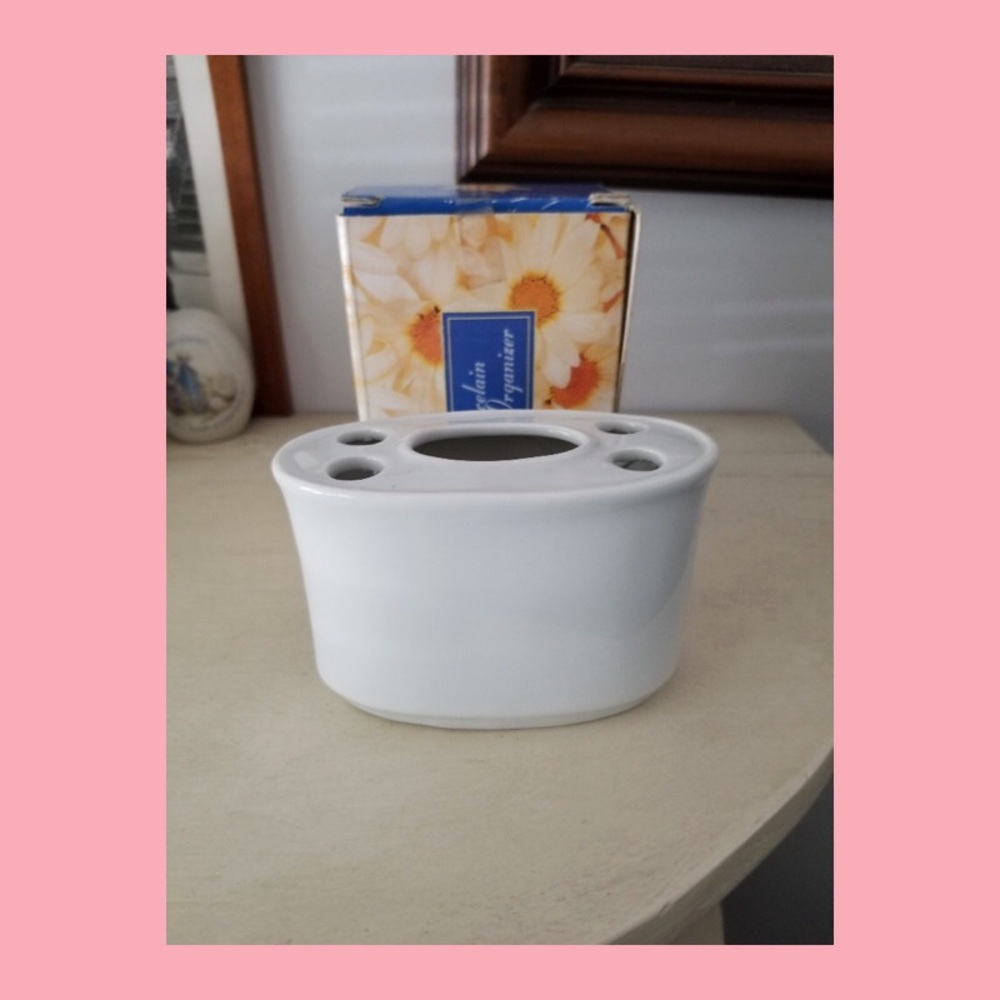 Vintage Cottagecore White Porcelain Bath Organizer Toothbrush Holder NIB - Picture 4 of 8